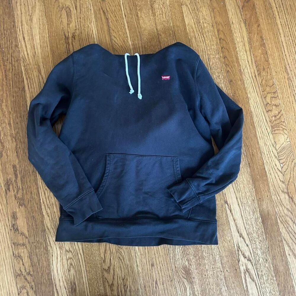 Black Levi's hoodie